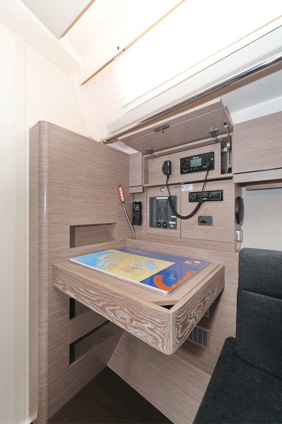 Image of Smiley yacht #13