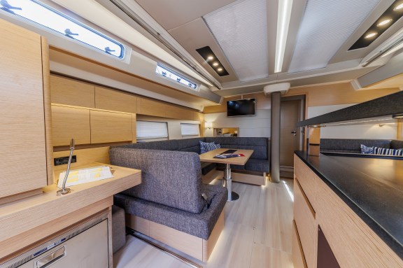 Image of Mischief yacht #14