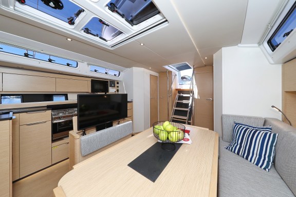 Image of Miss Moneypenny – OW yacht #10