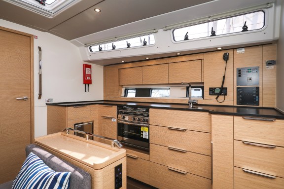 Image of Alexej (ex. Wave Dancer) yacht #12