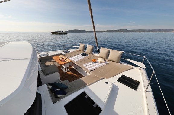 Image of La Vie Est Belle yacht #8