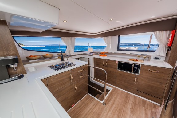 Image of Nouvelle Lune yacht #21
