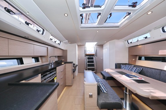 Image of Chrisphi yacht #12