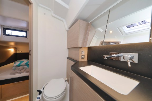 Image of Chrisphi yacht #23