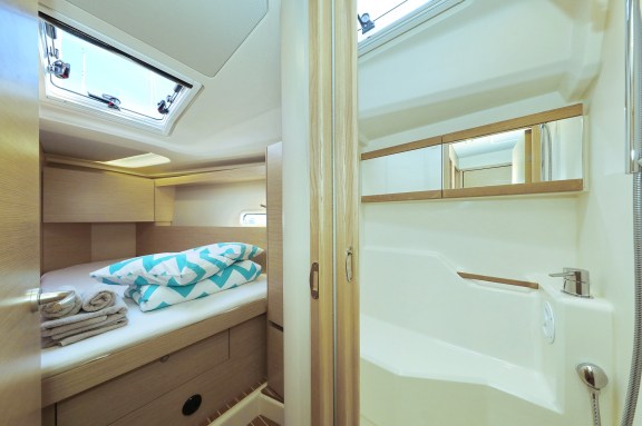 Image of Kind of magic yacht #22