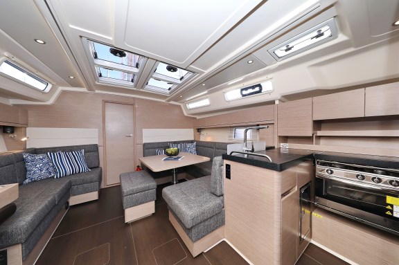 Image of Magic Moments yacht #10