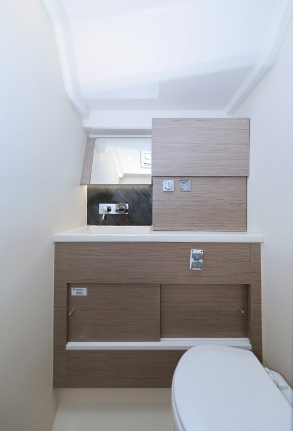 Image of Magic Moments yacht #24