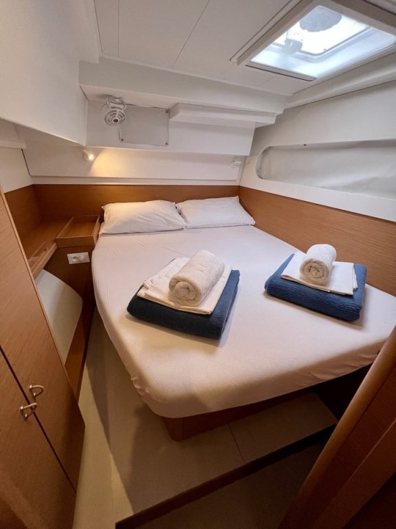 Image of Silver Kiss yacht #11