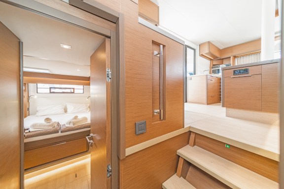 Image of Reina (ONLY SKIPPERED) yacht #11