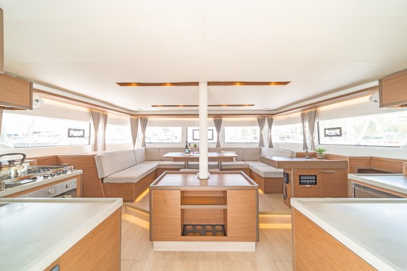 Image of Reina (ONLY SKIPPERED) yacht #13