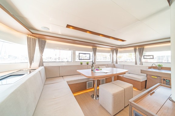 Image of Reina (ONLY SKIPPERED) yacht #14