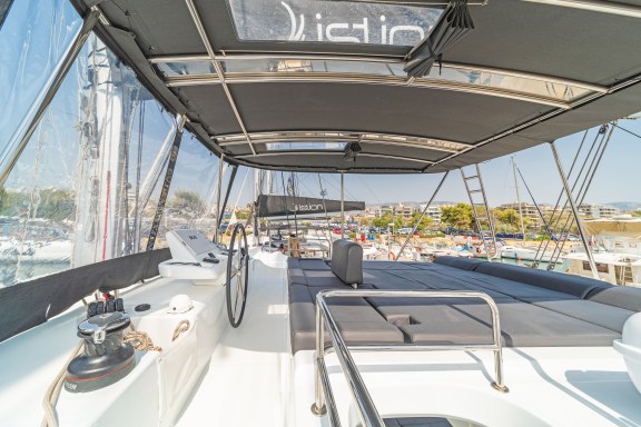 Image of Reina (ONLY SKIPPERED) yacht #17