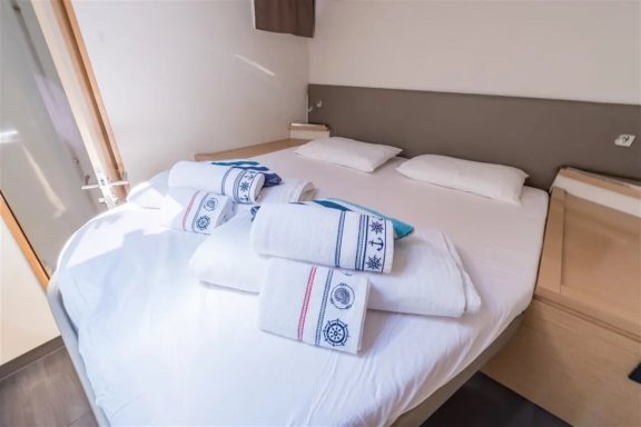 Image of Sunshine Reggae yacht #20