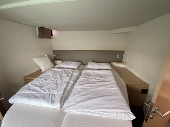 Image of Sunshine Reggae yacht #21