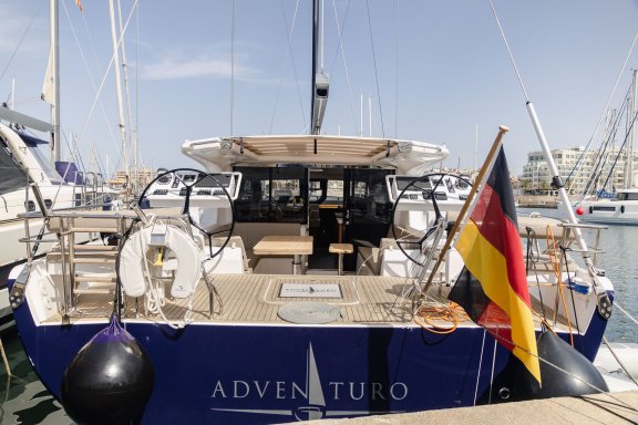 Image of Adventuro yacht #13