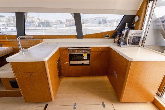 Image of Adventuro yacht #26