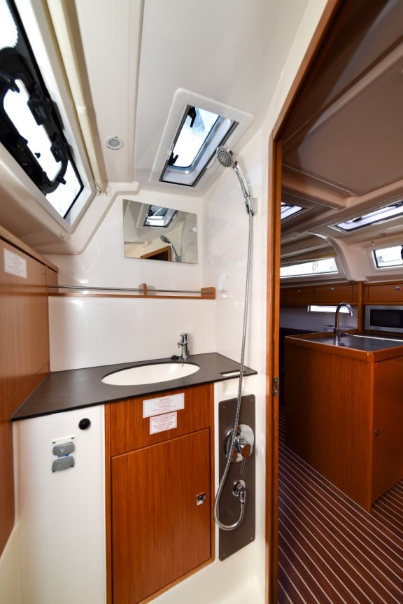Image of Viviana yacht #27