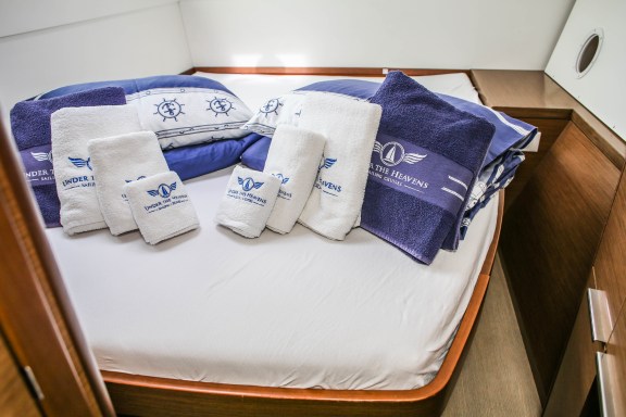 Image of Bahia Real yacht #17