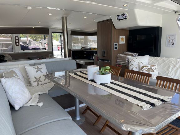 Image of QUEEN LIZZY yacht #6