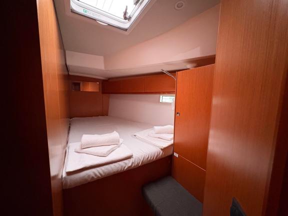 Image of Sail Betelgeuse yacht #15