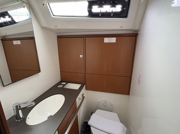 Image of Sail Betelgeuse yacht #19