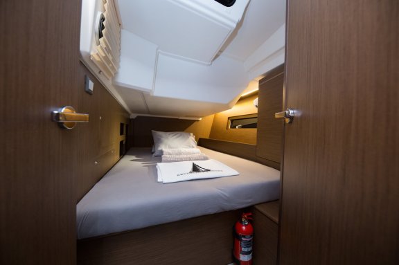 Image of Lostis yacht #14