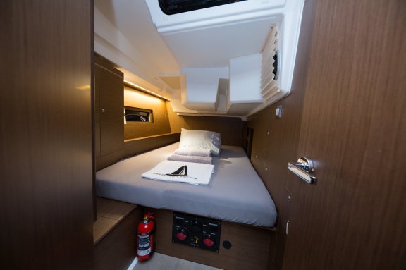 Image of Lostis yacht #16