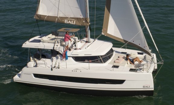 Image of Jupiter yacht #6