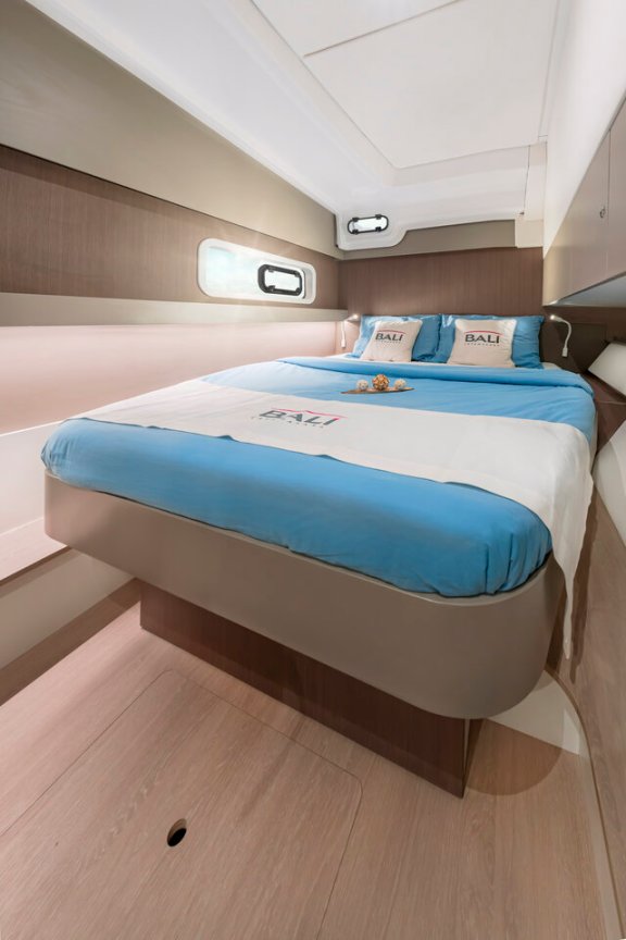 Image of Jupiter yacht #12