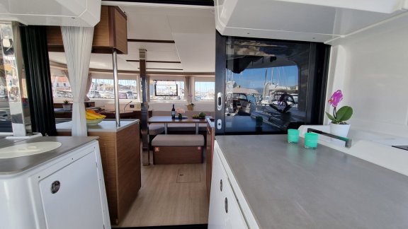 Image of Magic Point yacht #11