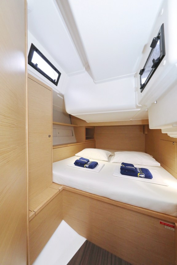 Image of Skadi yacht #32