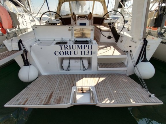 Image of Triumph yacht #5