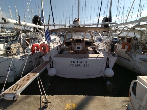 Image of Triumph yacht #3