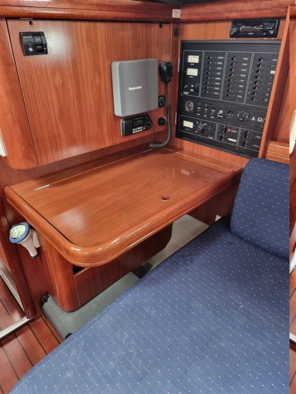 Image of White Lady yacht #13