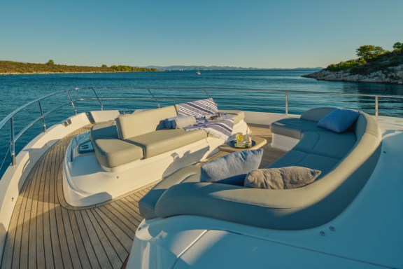 Image of Elizabeth yacht #11