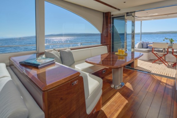 Image of Elizabeth yacht #15