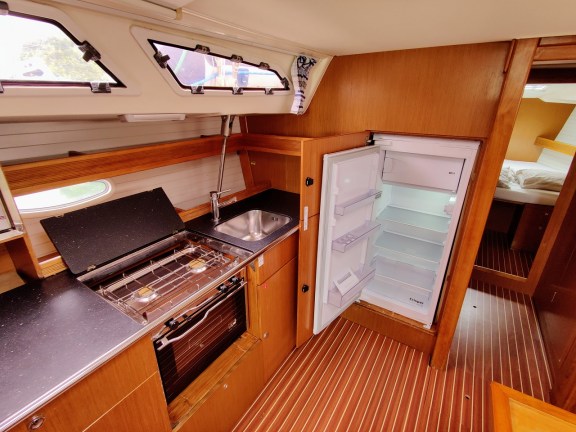 Image of Gin & Tonic yacht #8