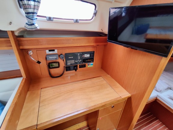 Image of Gin & Tonic yacht #10