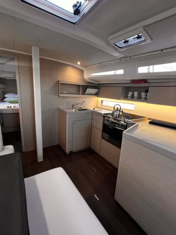 Image of Fearless D yacht #6