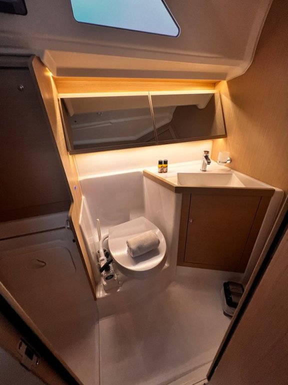 Image of Fearless D yacht #10