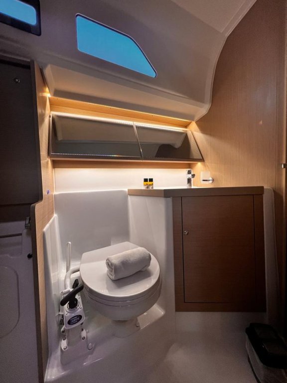 Image of Fearless D yacht #11