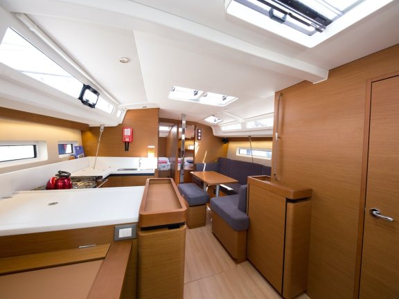 Image of Suncity 4 yacht #5