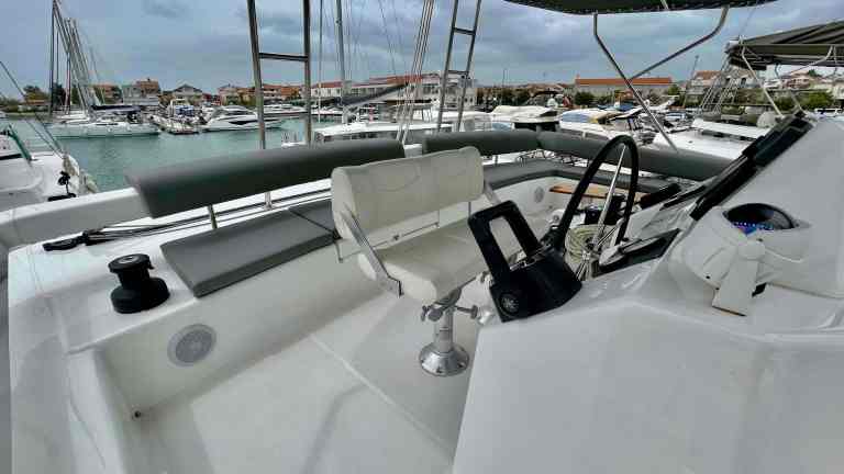 Image of Nirvana yacht #22