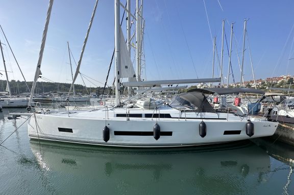 Image of freebe yacht #4