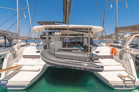 Image of White Pearl yacht #12