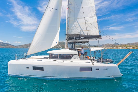 Image of White Pearl yacht #14