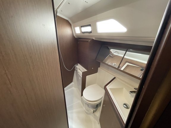 Image of LOL yacht #9