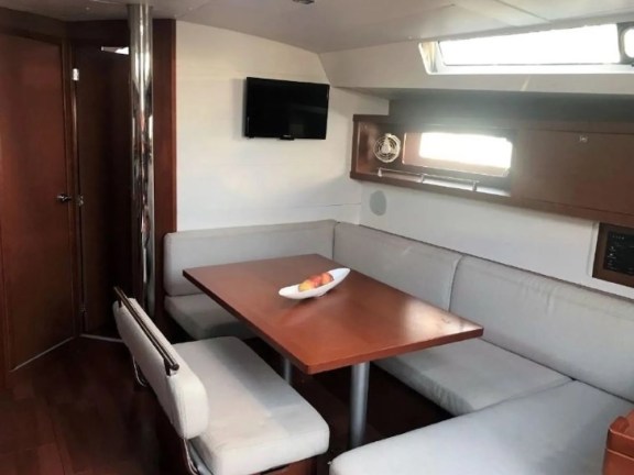 Image of Pomerol yacht #9