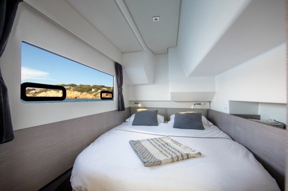 Image of Dana yacht #10