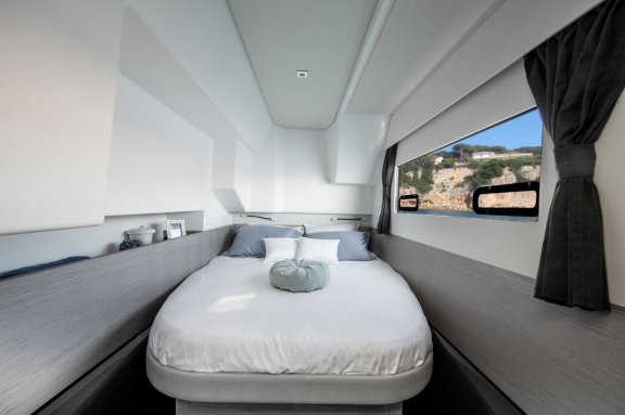 Image of Dana yacht #8